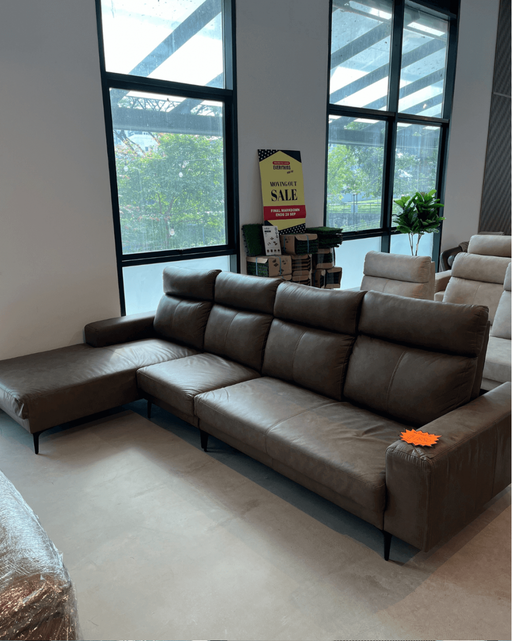 AS-IS | Ikaro Sofa | 4L Seater
