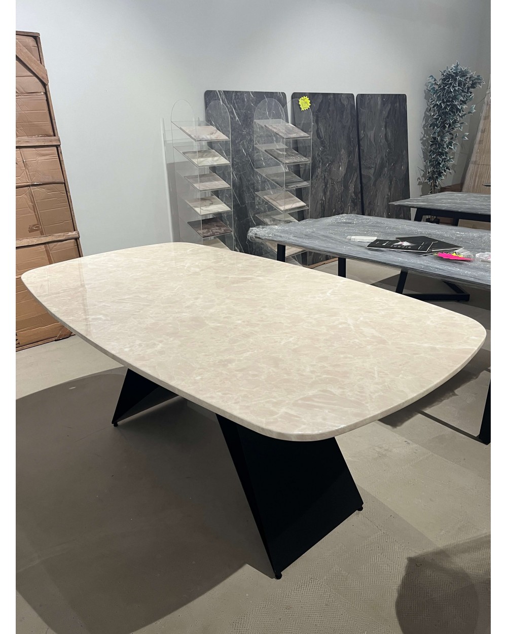 AS-IS | KEI Marble Dining Table TM4118